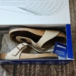 Birkenstock Women's Gizeh Oiled Tobacco Sandals 37